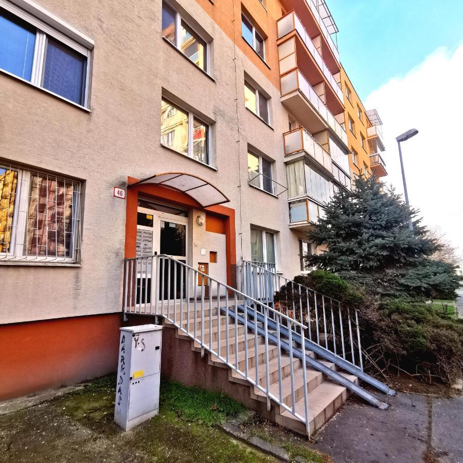 Cozyhome Retro Apartment Bratislava Exteriör bild